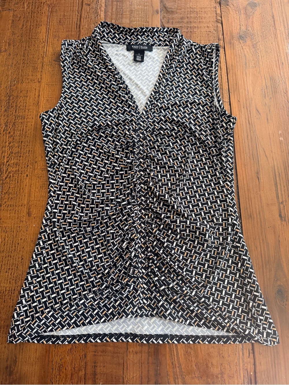 White House black market Black Geometric Ruched V-Neck Sleeveless s Camisole